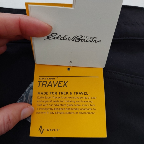 Eddie Bauer Travel Adventure Skort - Picture 10 of 11